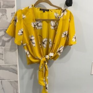 Cross tie blouse nwot